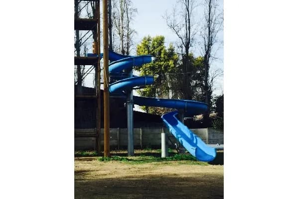 Tobogan T. Der. 31 ML a 7.5 M altura sin Torre